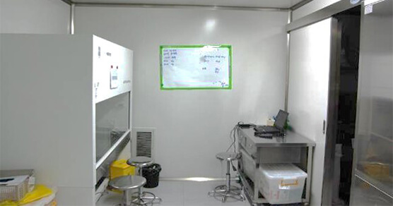 操作室（表室）